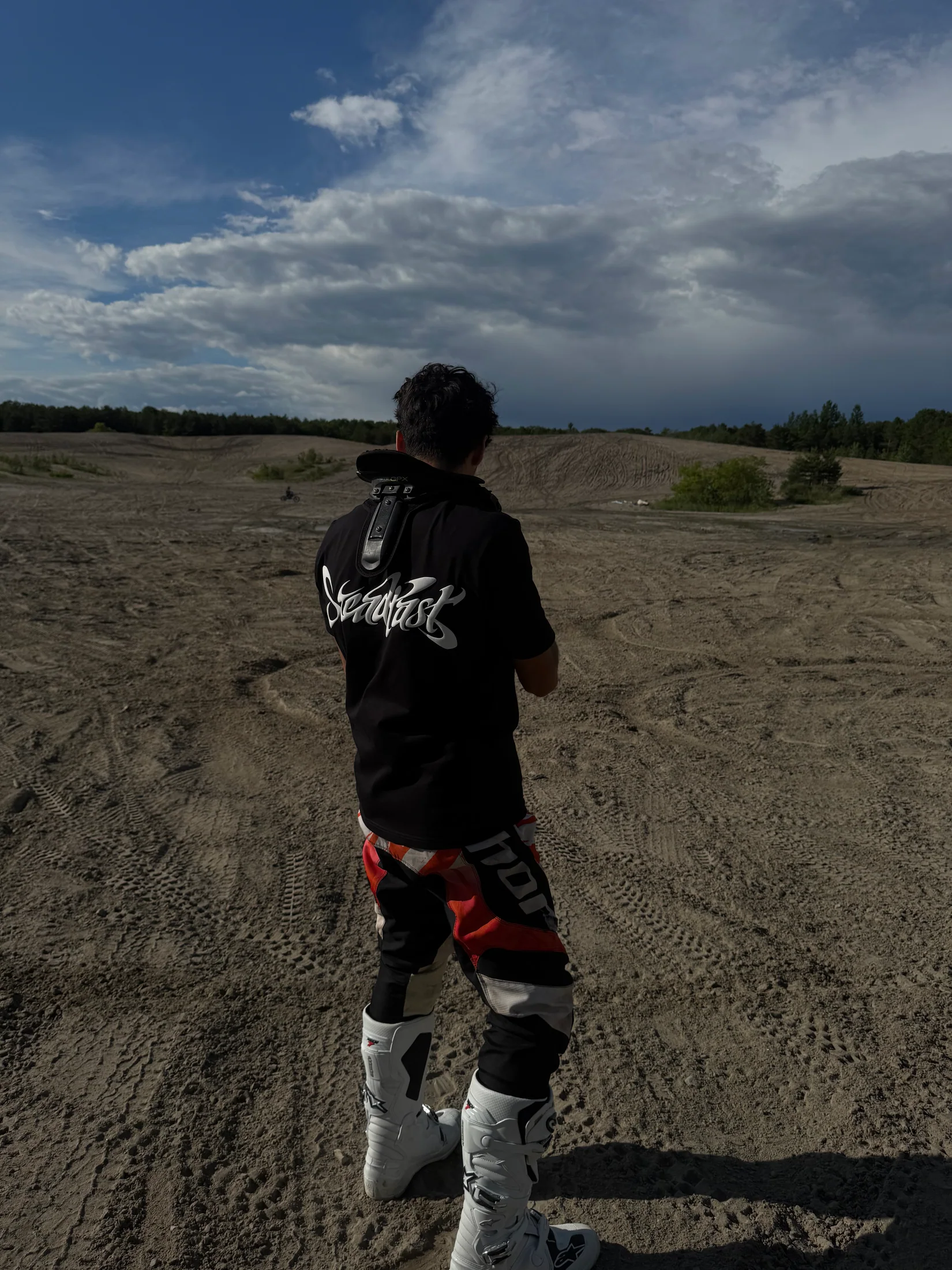 Steadfast editorial carousel image 41.